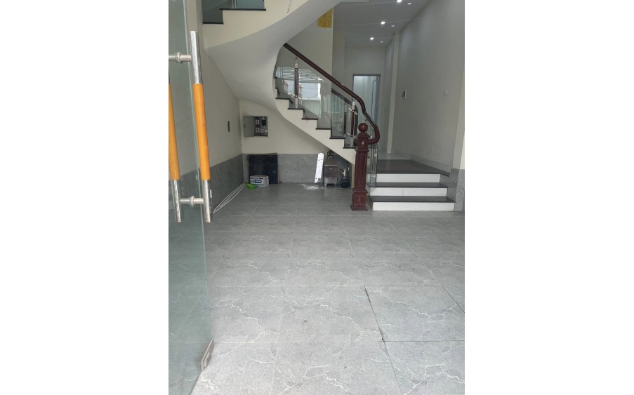 CHO THUÊ NHÀ LIỀN KỀ LA DƯƠNG, DƯƠNG NỘI, HÀ ĐÔNG, 95M2, 6 TẦNG, THANG MÁY VÙ VÙ, Ô TÔ ĐỖ CỬA, GIÁ 25 TRIỆU/THÁNG.